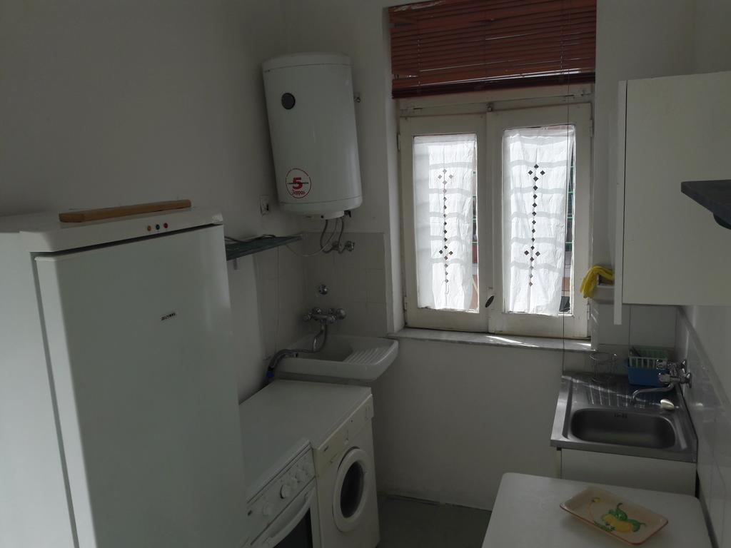 Appartamento In Villa 阿奇雷亚莱 外观 照片