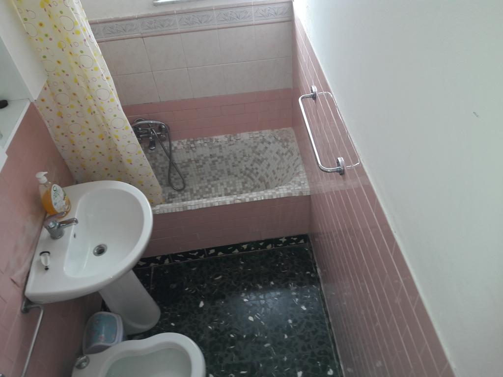 Appartamento In Villa 阿奇雷亚莱 外观 照片